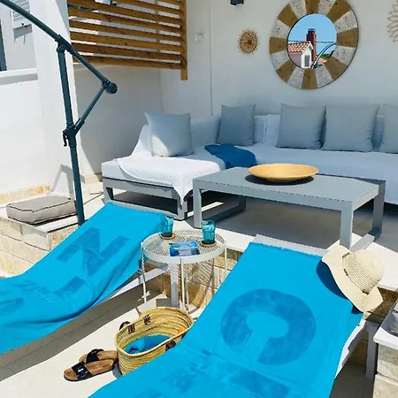 Apartamento Lemony Maslinica